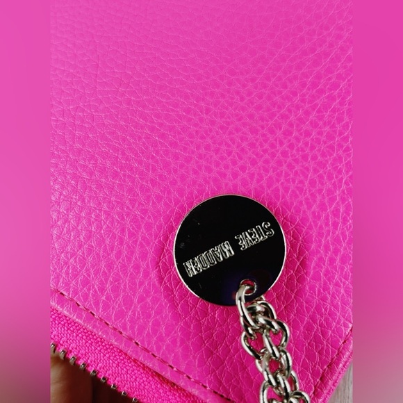 STEVE MADDEN Wristlet & Scarf Keychain Gift Set, Hot Pink 7” Travel Party - Picture 4 of 5